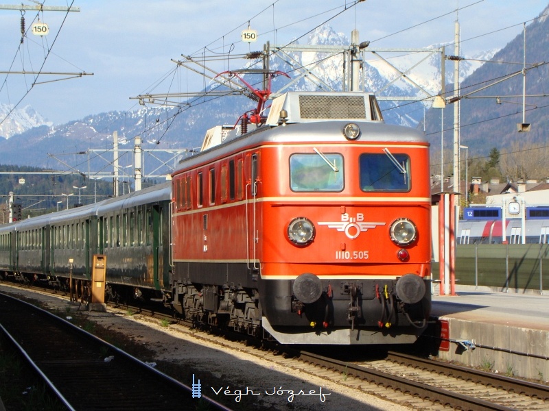 The ÖBB historic electric locomotive  1110.505 at Wörgl Hbf photo