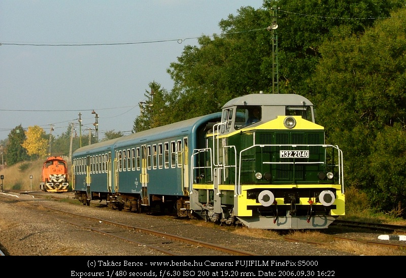 The M43 1155 and M32 2040 at Disjen photo