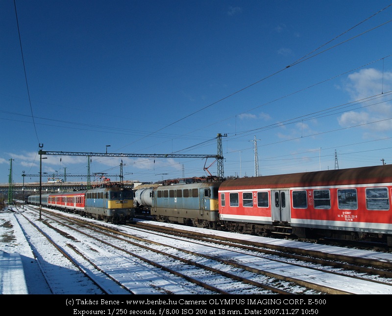 The V43 1066 and 1147 at Nagyttny-Disd photo