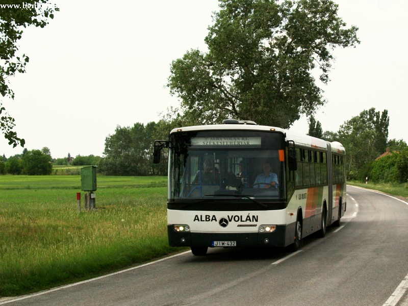 Mercedes Connecto helykzi autbusz fot