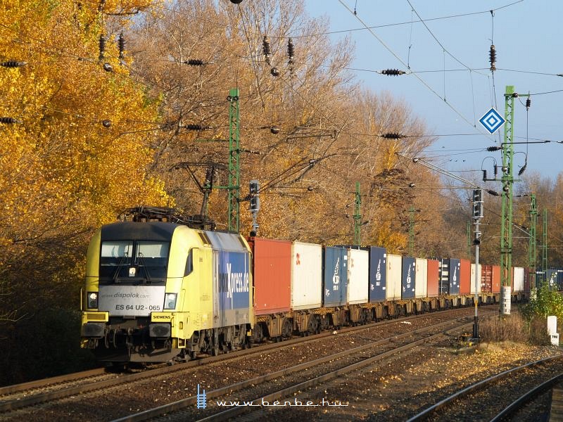 ES64 U2 065 Komáromban fotó