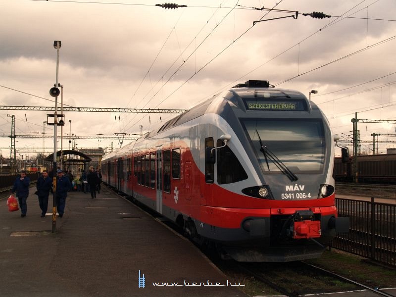 kép 5341 006-4 Székesfehérváron fotó