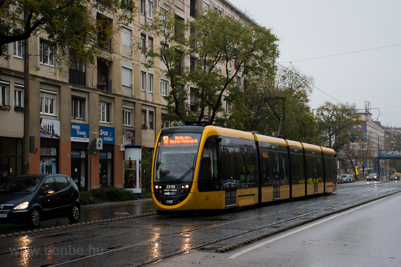 kép A BKV CAF Urbos 2219 a Fehérvári úton fotó