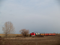 The MV M43 1081 seen between Borsosberny and Disjenő