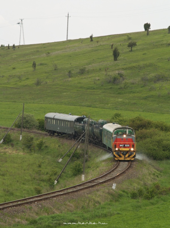 M47 1235 Nekézsenynél fotó