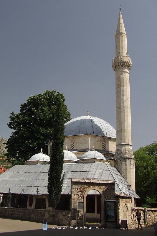Karadzsoz bg mecsete Mostarban fot