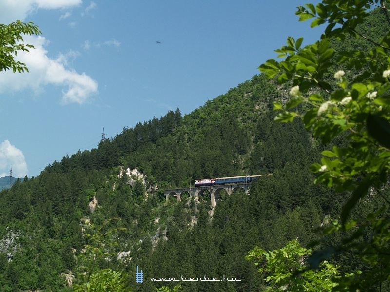 The 441-908 at the small viadukt above Ovcari station photo