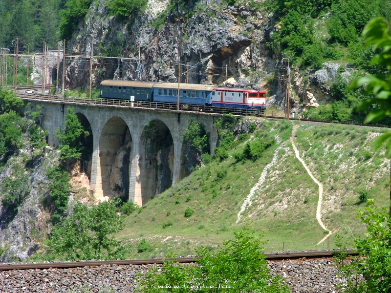 The 441-908 at Ovcari photo