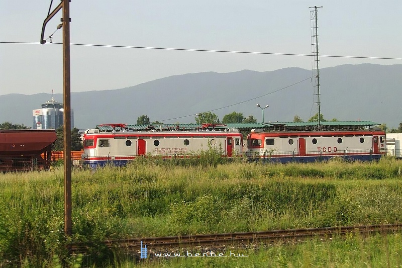 Egy bosnyk s egy trk 441-es Szarajevo s Rajlovac kztt fot