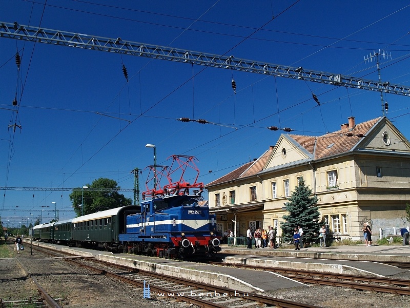 The V42 527 at Veresegyhz photo