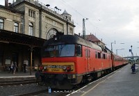 kép