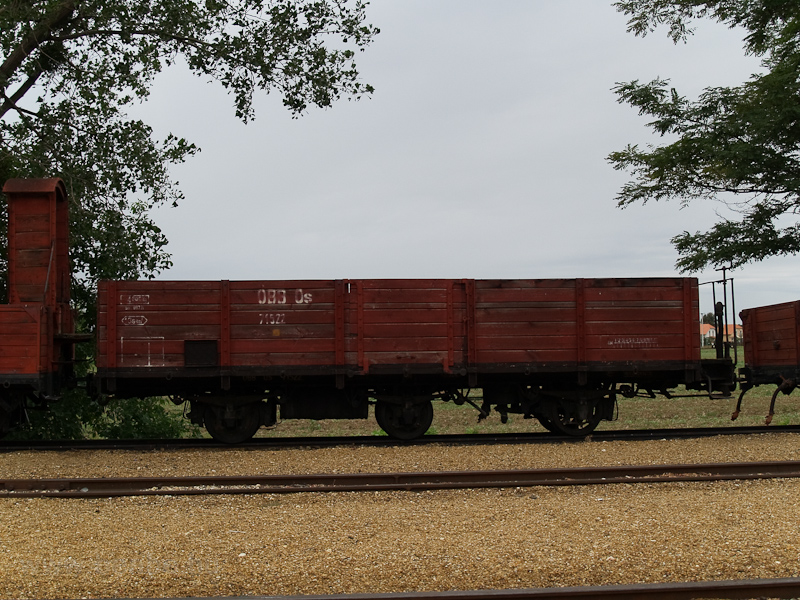 kép ÖBB alacsony oldalfalú teherkocsi Nagycenken (1000 mm nyomtávú) fotó
