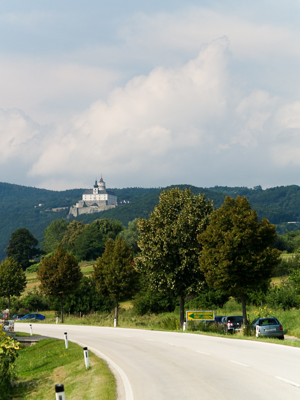 Burg Forchtenstein photo