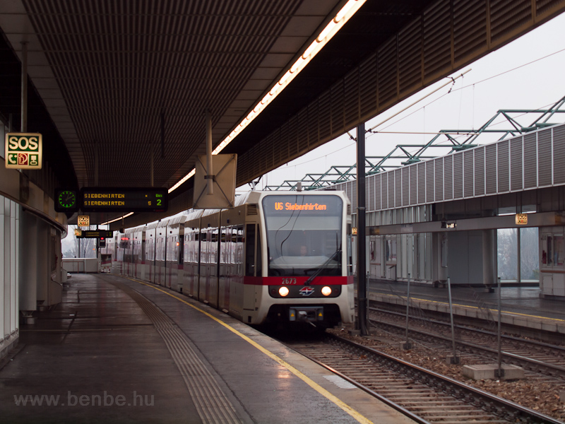 A 2673 plyaszm, T sorozat metrszerelvny az U6-os vonal Neue Donau llomsn fot