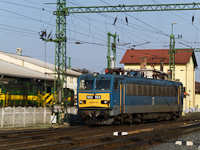 The MÁV-TR V63 153 is seen running around at Sopron