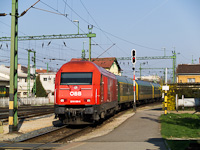 Az ÖBB 2016 020-6 Bécsújhelyről érkezik InterCity vonatával Sopronba