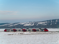 An BB Talent electric multiple unit between Wulkaprodersdorf and Drassburg on the Austrian section of the Raaberbahn