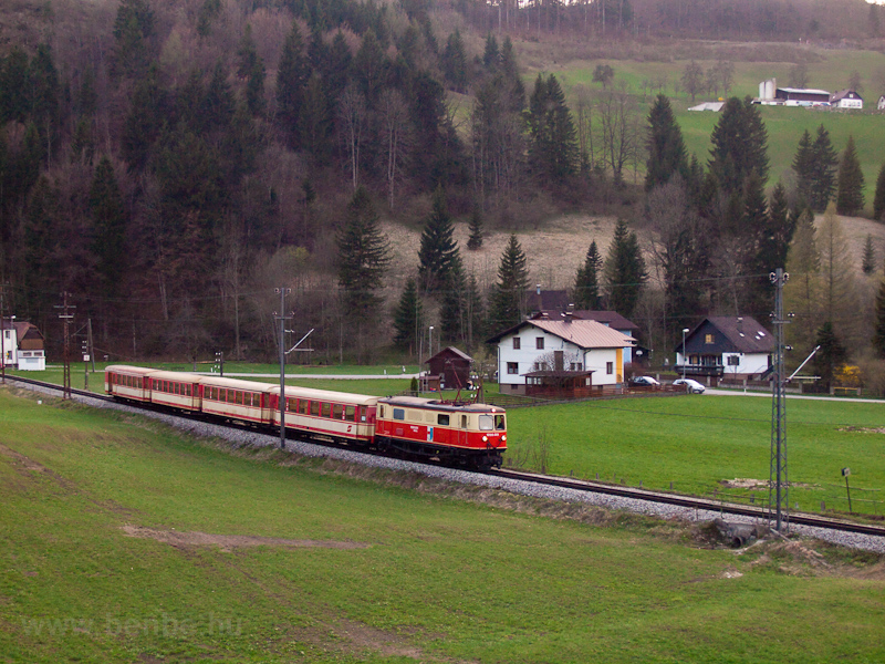 The NVOG 1099.001 is seen arriving from Mariazell to Laubenbachmhle with a full Jaffa livery passenger train photo