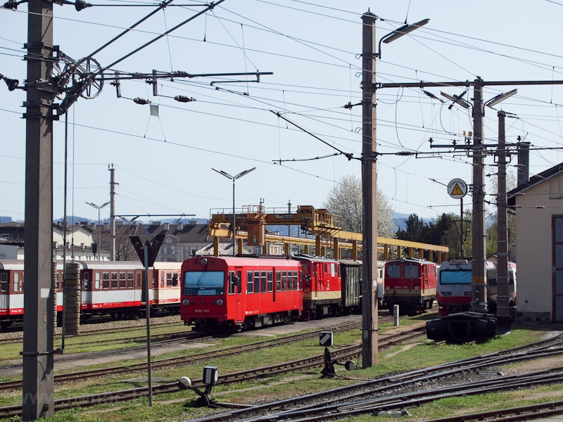 A NVOG 5090 017, a 2095 015 s a 4090 003 St. Plten Alpenbahnhofon fot