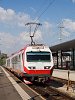 A NÖVOG 4090 003 lefestett ÖBB Pflatsch-csal St. Pölten Hauptbahnhofra érkezik