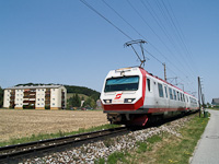 Az BB 4090 002-9 at Weinburg stop