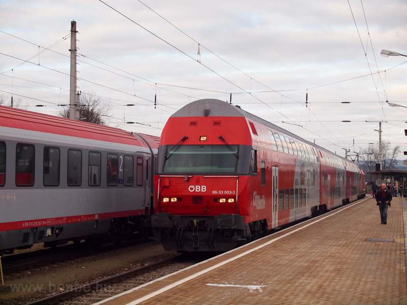 eske Velenicből Wien Franz-Josefs-Bahnhofra tart REX Gmndben fot