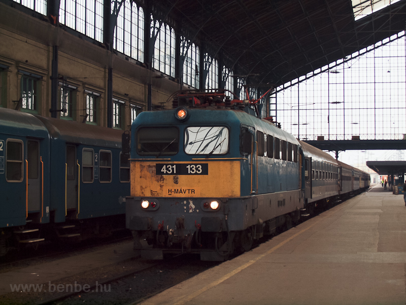 A MV-TR 431 133 Budapest-Nyugati plyaudvaron fot