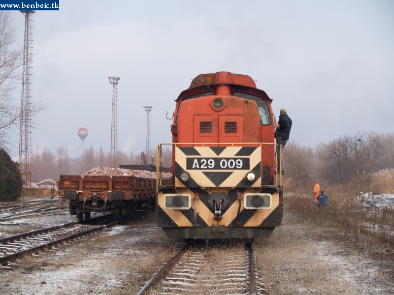 The A29 009 at the Ajka bauxit loading area photo