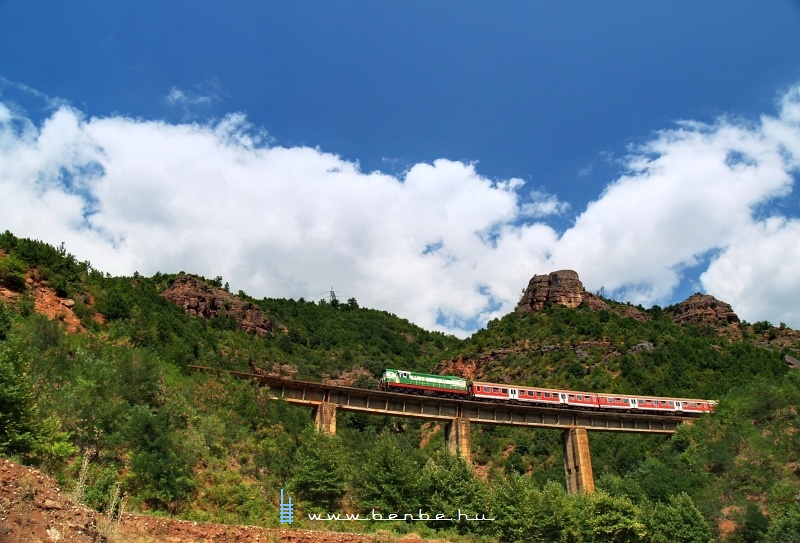 The T669 1047 between Prrenjas and Qukes photo