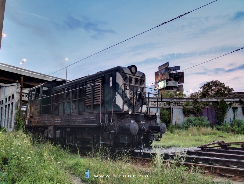 The 641-324 Ganz-MAVAG Hungarian-built shunter at Beograd depot photo