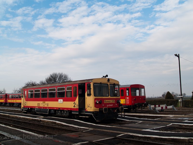 A MV-START Bzmot 379 Vsztő llomson fot