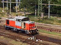 The MÁV-TR 478 232 is seen shunting at Szolnok