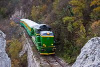 The CFR Calatori 69 0003-4 seen between Garliste and Ciudanovita