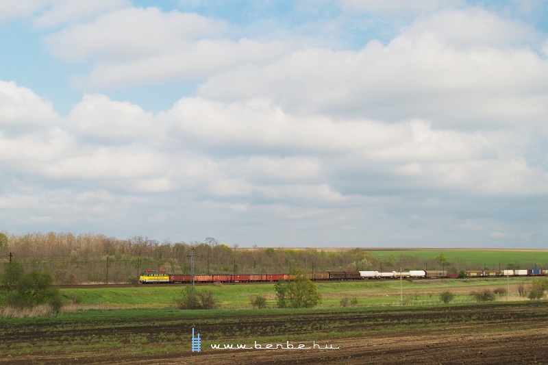 V43 328 Herceghalomban fotó