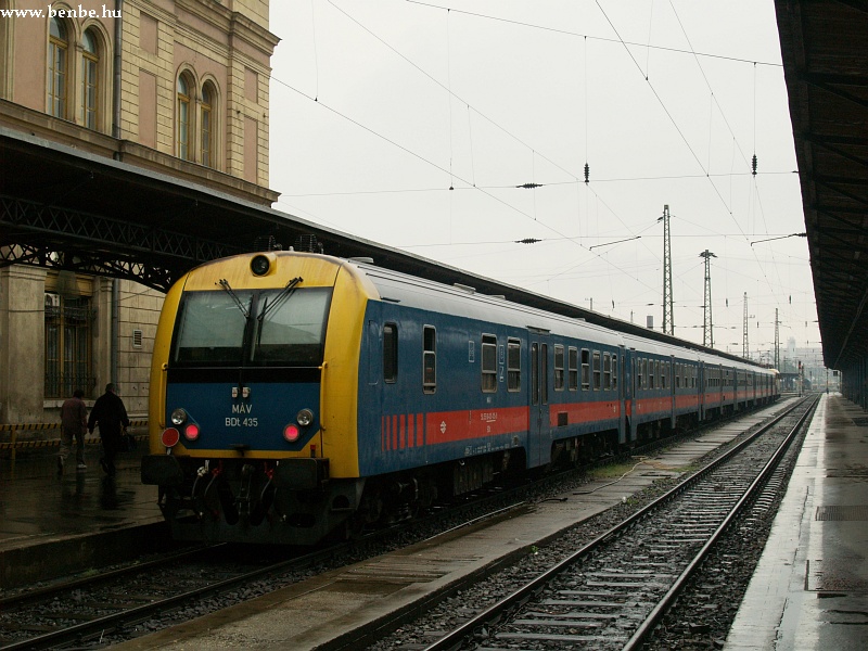 BDt 435 a Keleti plyaudvar egyik elvrosi vgnyn fot