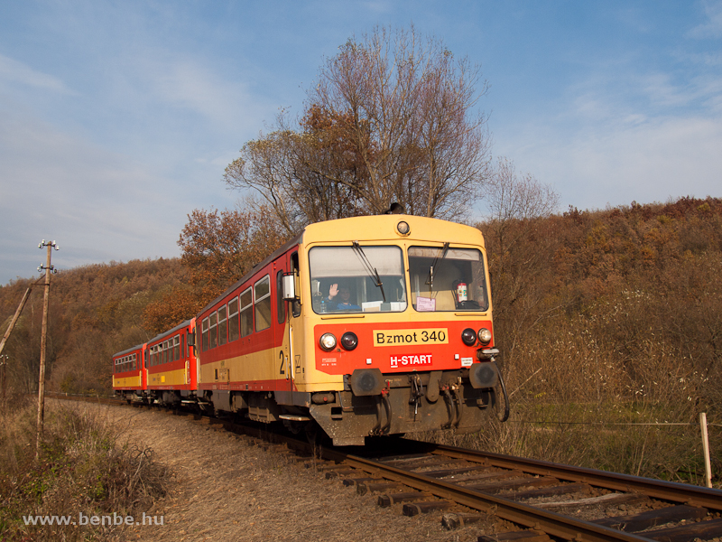 The Bzmot 340 between Berkenye and Szokolya photo