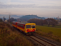 The Bzmot 297 at Ngrd with the castle and the church