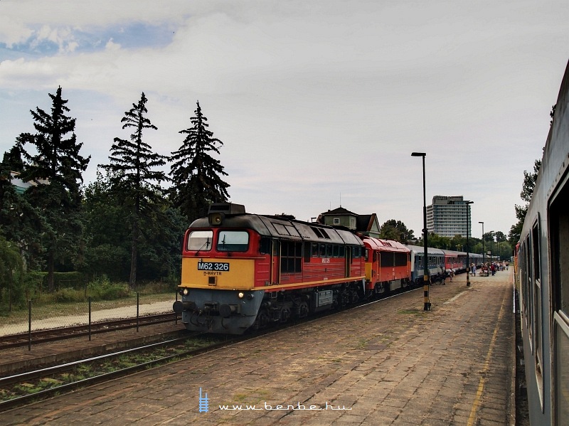M62 326 Balatonalmádiban fotó