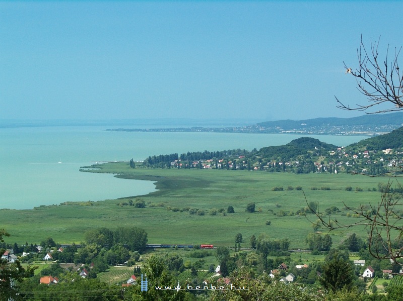 The M41 2331 between Badacsonylbdihegy and Badacsonytrdemic-Szigliget with the Lake Balaton in the background photo