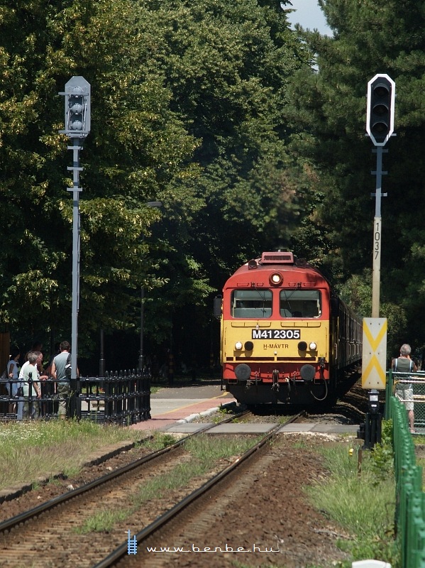kép M41 2305 Badacsonyban fotó