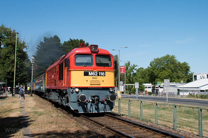 A MÁV M62 116 Badacsony megállóhelyen fotó