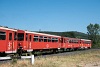 A MÁV 24-29 602-5 (Bzx) retró Bzmot mellékkocsija Szepezdfürdőnél