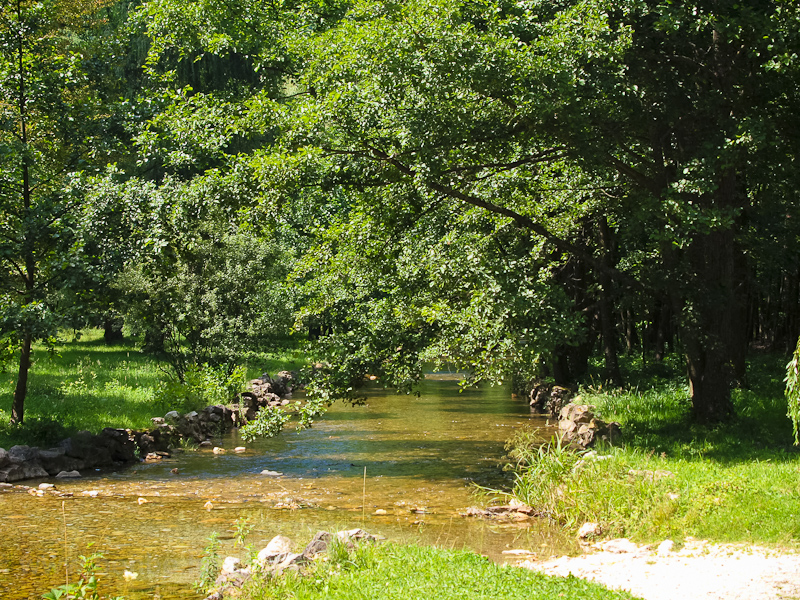 A Boszna foly forrsa, a Vrelo Bosne Park Szarajevo mellett fot