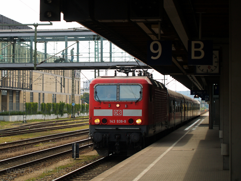 A DB AG 143 938-9 Trabi Silberling-ingval Regensburg Hauptbahnhofon fot