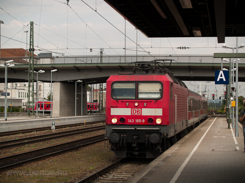 A DB AG 143 165-9 Regensburg Hauptbahnhofon fot
