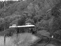 The historic BC mot DMU in a sharp curve before Berkenye