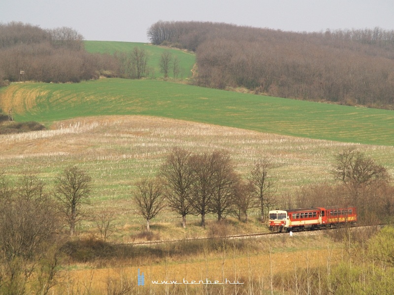 The Bzmot 341 between Magyarnndor and Becske als photo