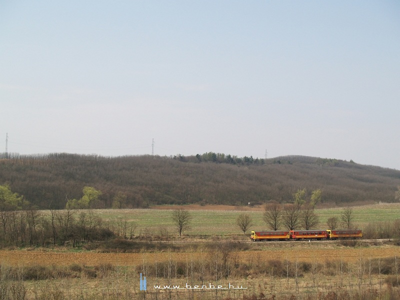 The Bzmot 283 between Magyarnndor and Becske als photo