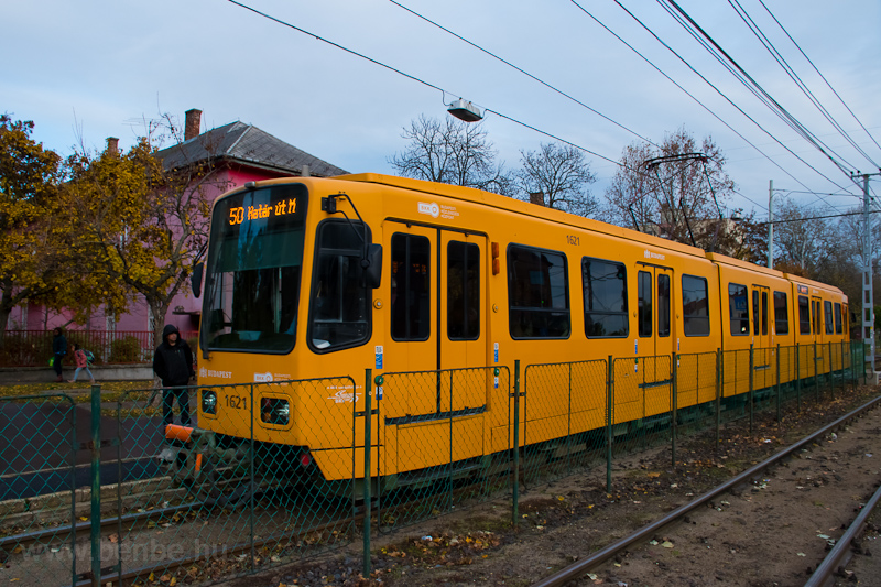 A BKV TW6000 1621 Kemny Zsigmond utca megllhelyen (a Piros Iskolnl) fot