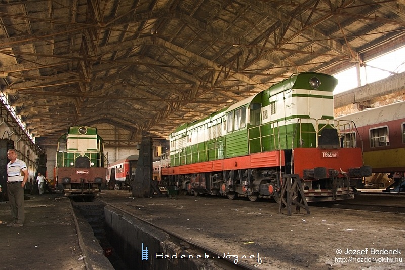 The T669s 1054 and 1051 at Shkozet depot photo